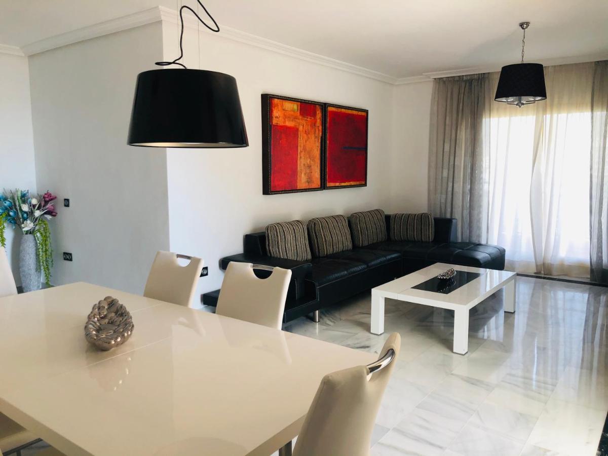 Rentcostadelsol Fuengirola Dona Sofia A Extérieur photo