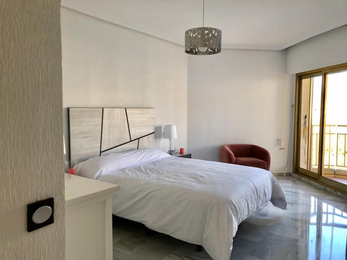Rentcostadelsol Fuengirola Dona Sofia A Extérieur photo